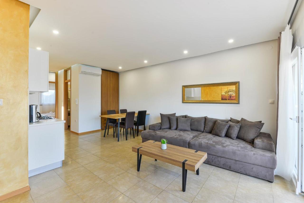 Modern Apartments Punta With Sea View- By Ta Leut Agency 프리블라카 외부 사진
